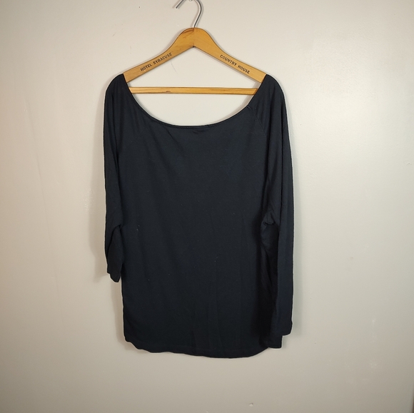 Torrid 4 Black Off The Shoulder Top - Picture 9 of 11
